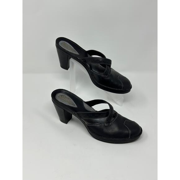 Clarks Artisan Collection Black Leather Closed Toe Mules Slides Heels Size 6 M - Picture 3 of 8